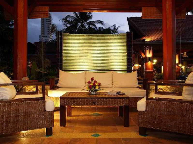 Safari Beach Hotel Patong Bagian luar foto